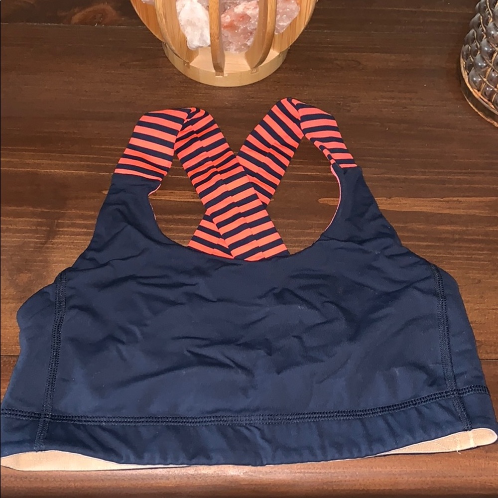Lululemon sports bra